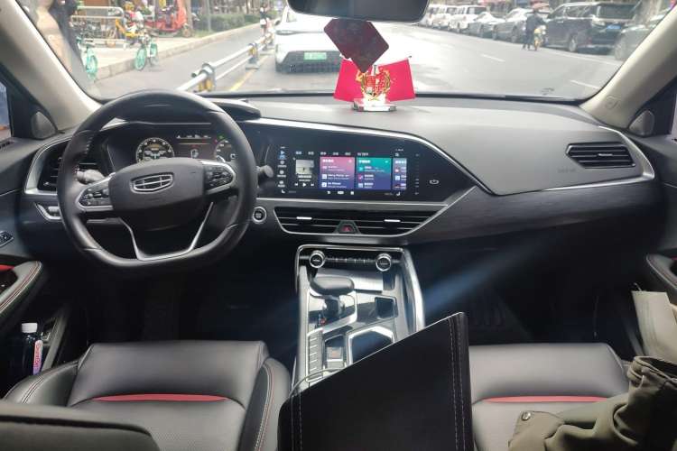 Used Geely Auto Monjaro 2020 High-Energy Edition 350T Yuxingzhe Center Console