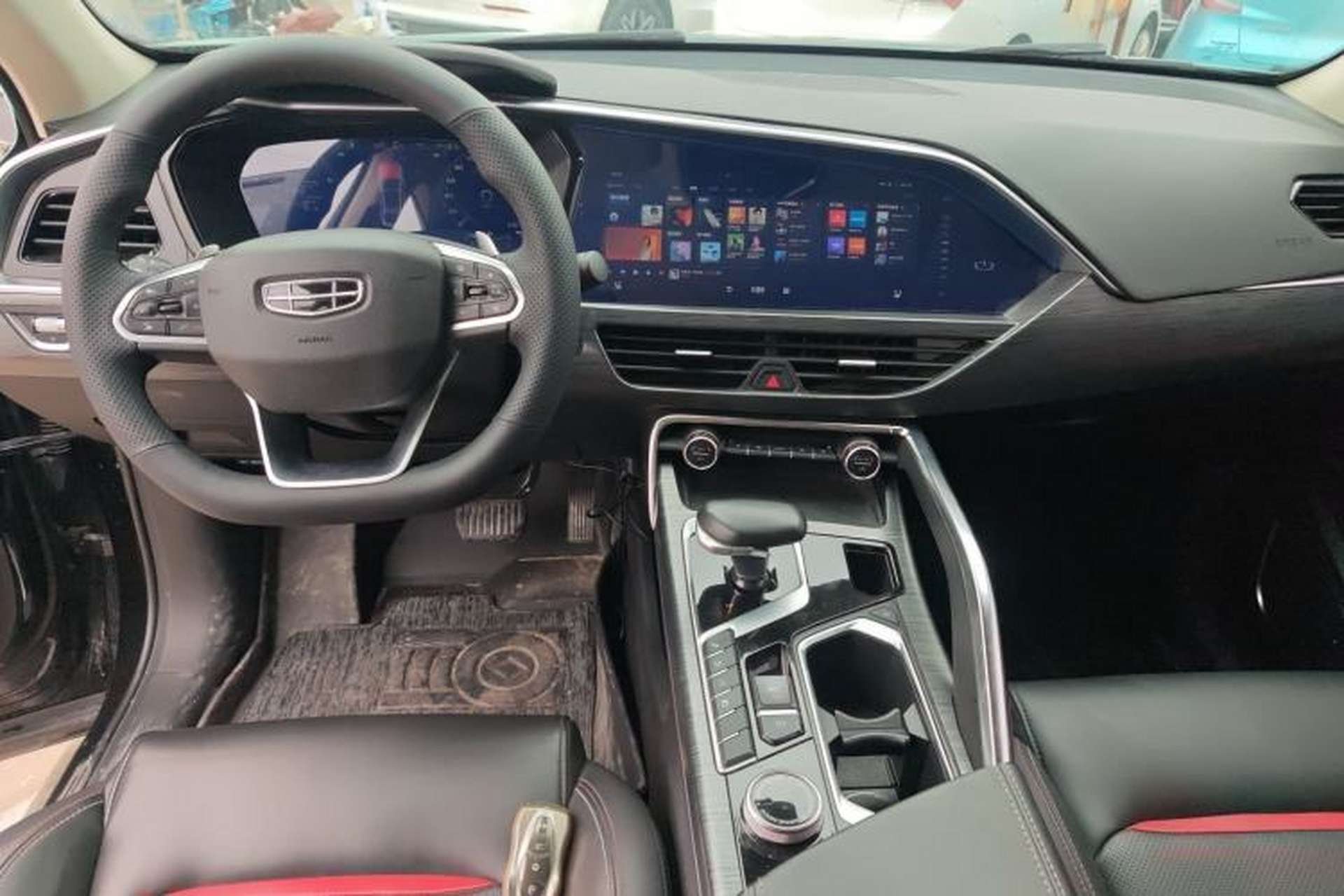Used Geely Auto Monjaro 2020 High-Energy Edition 350T Yuxingzhe Center Console