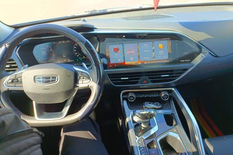 Used Geely Auto Monjaro 2020 High-Energy Edition 350T Yuxingzhe Center Console
