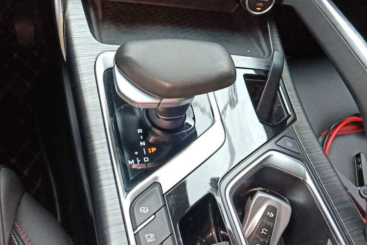 Used Geely Auto Monjaro 2020 High-Energy Edition 350T Yuxingzhe Gear Lever
