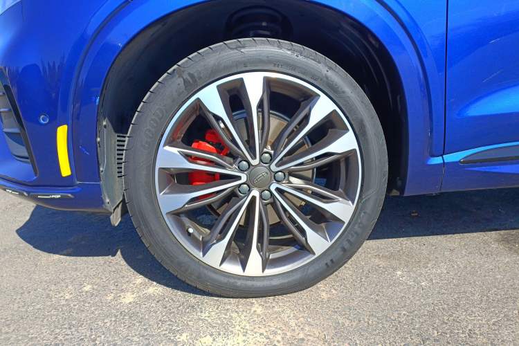 Used Geely Auto Monjaro 2020 High-Energy Edition 350T Yuxingzhe Left Front Wheel Hub