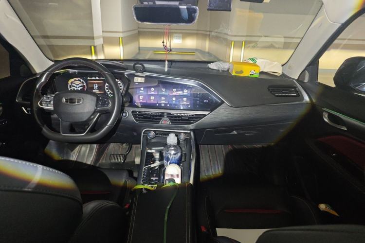 Used Geely Auto Monjaro 2020 High-Energy Edition 350T Yuxingzhe Center Console