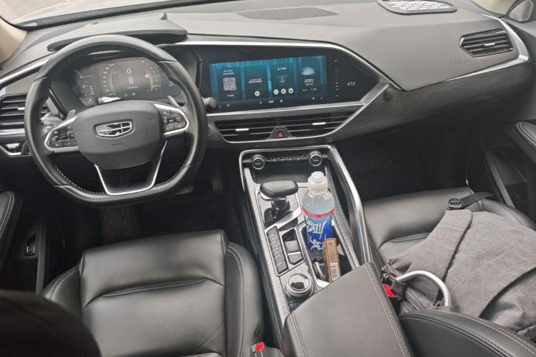 Used Geely Auto Monjaro 2020 High-Energy Edition 350T Yáoxīngzhě Center Console