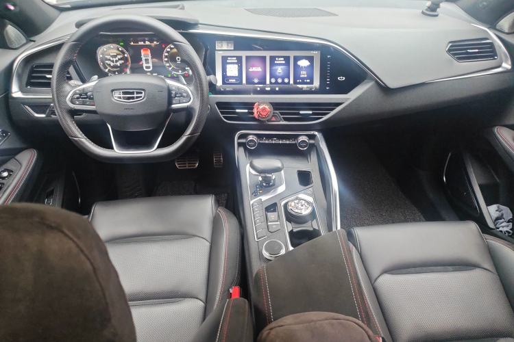 Used Geely Auto Monjaro 2020 High-Energy Edition 350T Yuxingzhe AWD Center Console