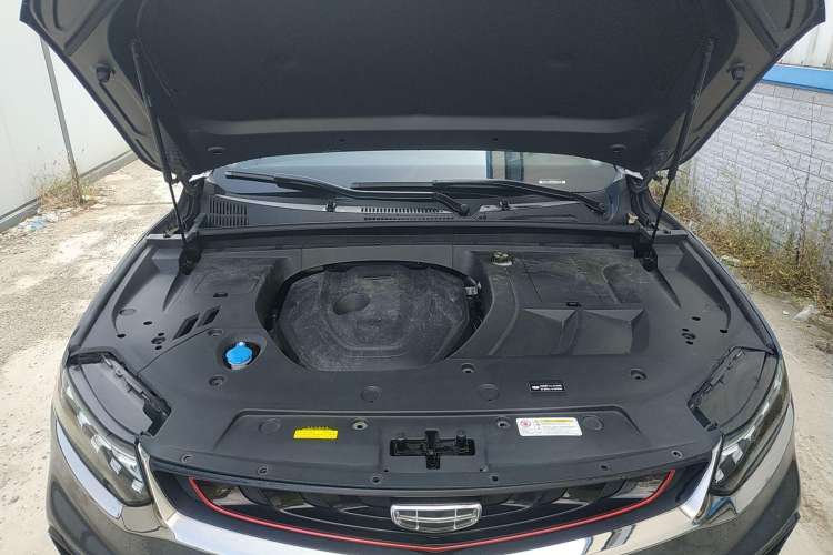 Used Geely Auto Monjaro 2020 High-Energy Edition 350T Yáoxīngzhě Engine Bay