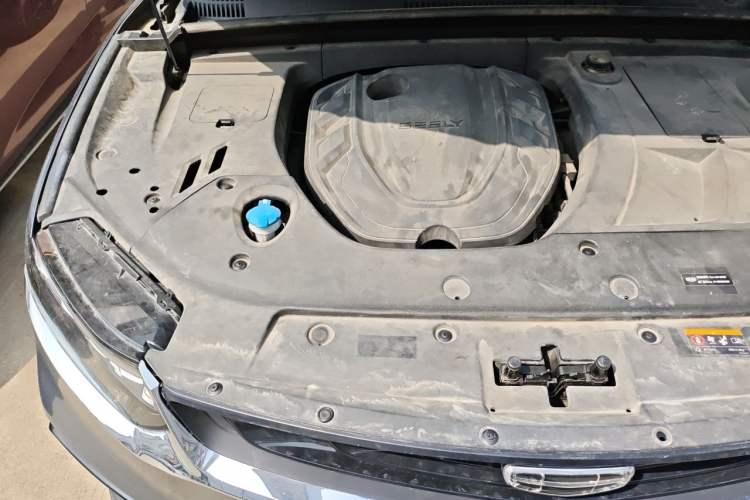 Used Geely Auto Monjaro 2020 High-Energy Edition 300T Yáoxīngzhě Engine Bay Right