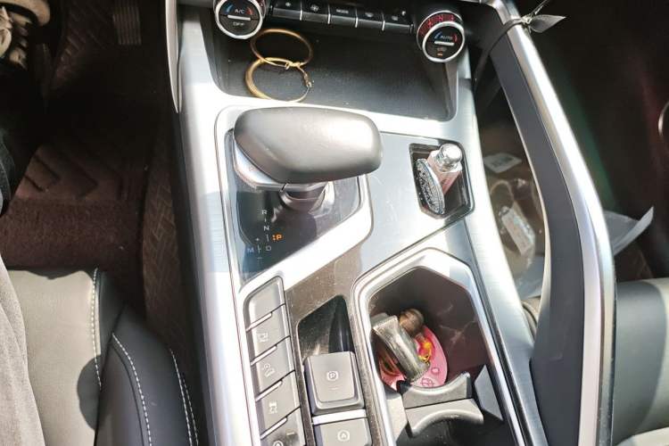 Used Geely Auto Monjaro 2020 High-Energy Edition 300T Yáoxīngzhě Gear Lever