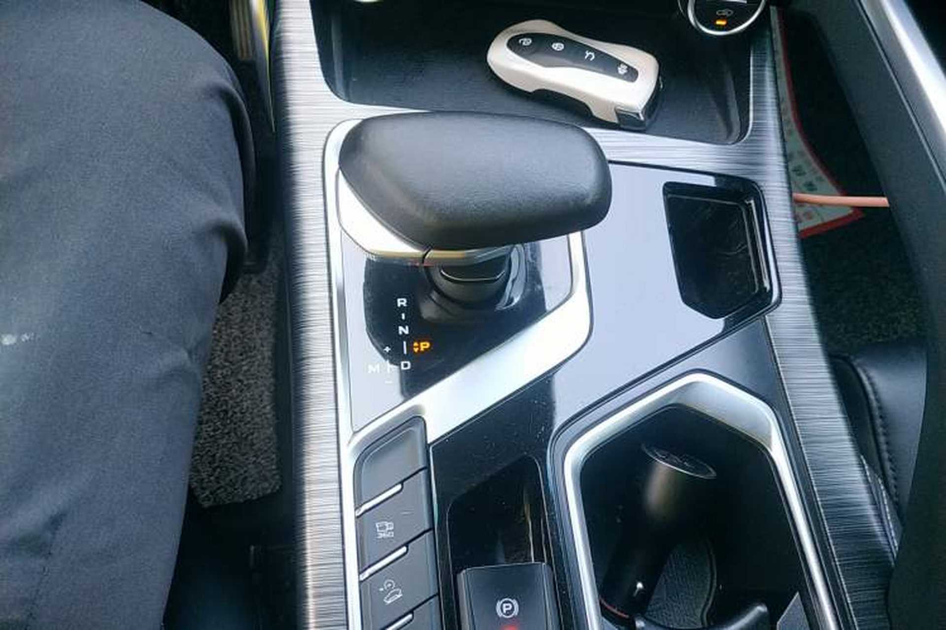 Used Geely Auto Monjaro 2020 High-Energy Edition 350T Yáoxīngzhě Gear Lever