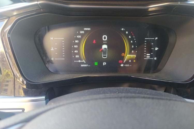 Used Geely Auto Monjaro 2020 High-Energy Edition 300T Yáoxīngzhě Odometer Close Up