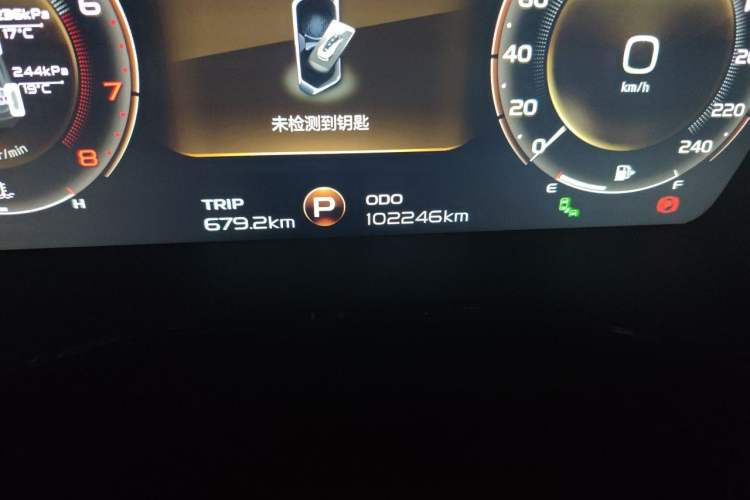 Used Geely Auto Monjaro 2020 High-Energy Edition 350T Yuxingzhe Odometer Close Up