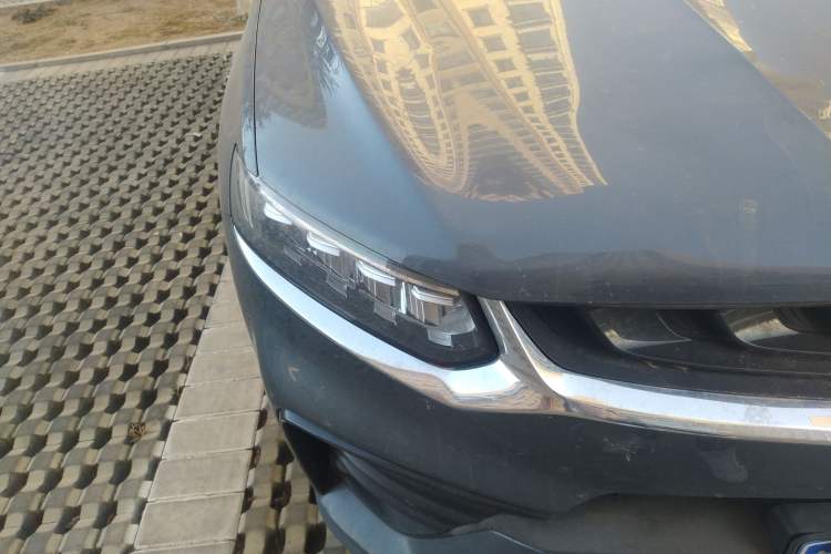Used Geely Auto Monjaro 2020 High-Energy Edition 300T Yáoxīngzhě Right Front Headlight
