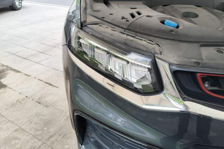 Used Geely Auto Monjaro 2020 High-Energy Edition 350T Yáoxīngzhě Right Front Headlight