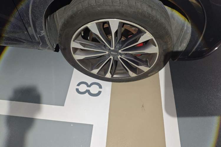 Used Geely Auto Monjaro 2020 High-Energy Edition 350T Yuxingzhe Right Front Wheel Hub