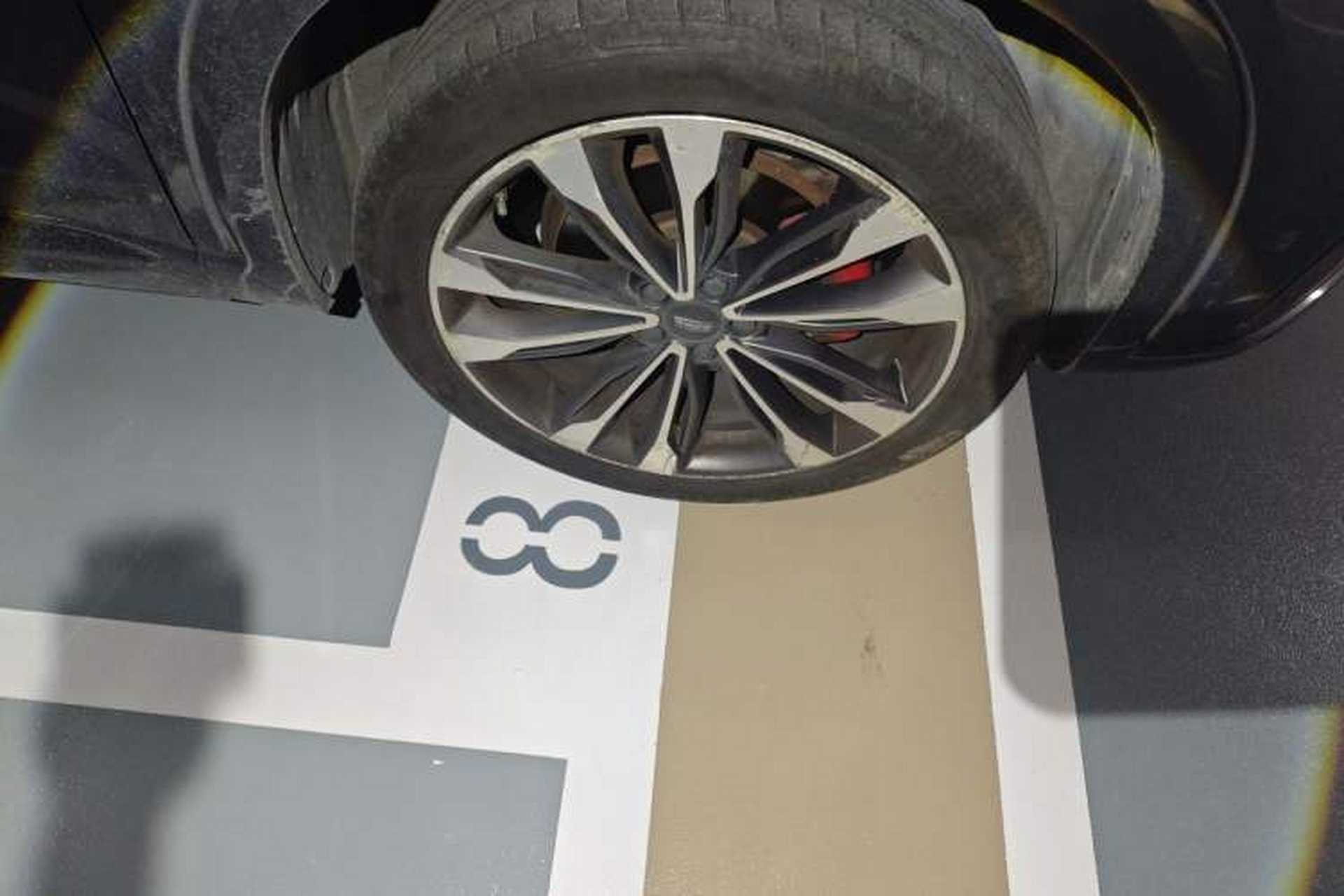 Used Geely Auto Monjaro 2020 High-Energy Edition 350T Yuxingzhe Right Front Wheel Hub