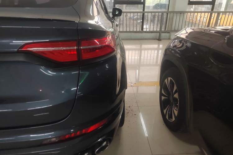 Used Geely Auto Monjaro 2020 High-Energy Edition 350T Phantom Knight AWD Right Rear Taillight