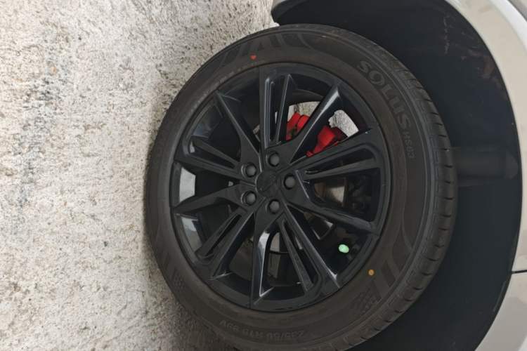 Used Geely Auto Monjaro 2020 High-Energy Edition 350T Yáoxīngzhě Right Rear Wheel Hub