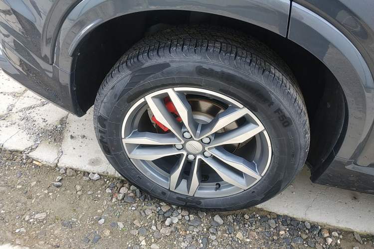 Used Geely Auto Monjaro 2020 High-Energy Edition 350T Yáoxīngzhě Right Rear Wheel Hub
