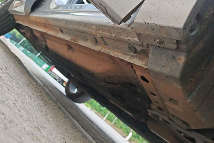 Used Geely Auto Monjaro 2020 High-Energy Edition 350T Yáoxīngzhě Right Side Sill
