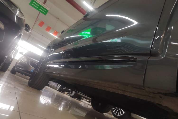 Used Geely Auto Monjaro 2020 High-Energy Edition 350T Phantom Knight AWD Right Side Sill