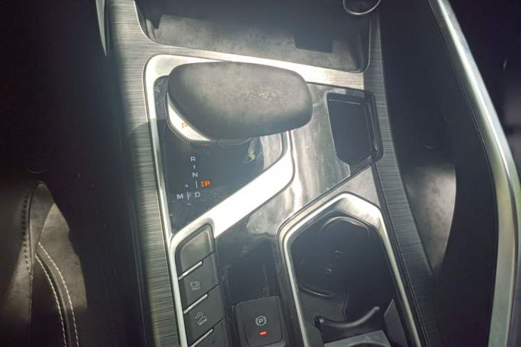 Used Geely Auto Monjaro 2020 High-Energy Edition 350T Phantom Knight AWD Gear Lever