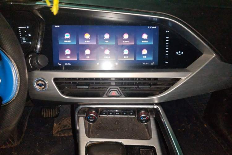 Used Geely Auto Monjaro 2020 High-Energy Edition 300T Yáoxīngzhě Audio And AC Panel