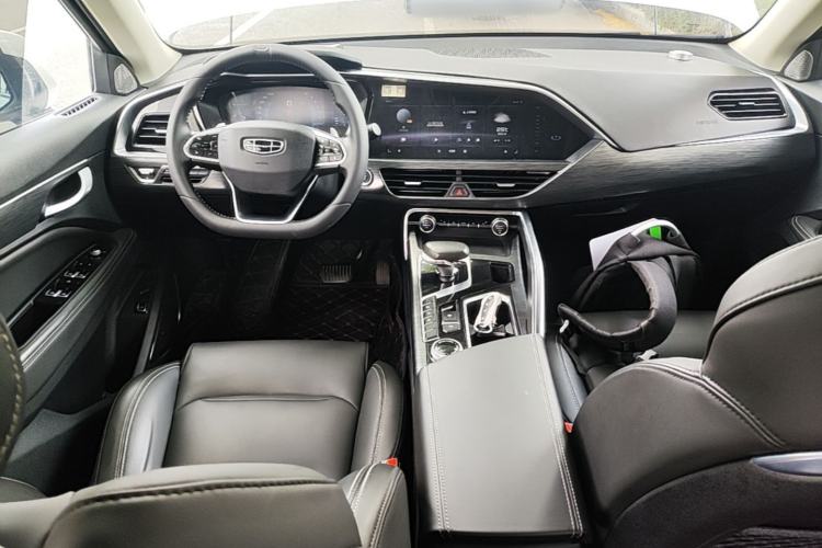 Used Geely Auto Monjaro 2020 High-Energy Edition 350T Yáoxīngzhě Center Console