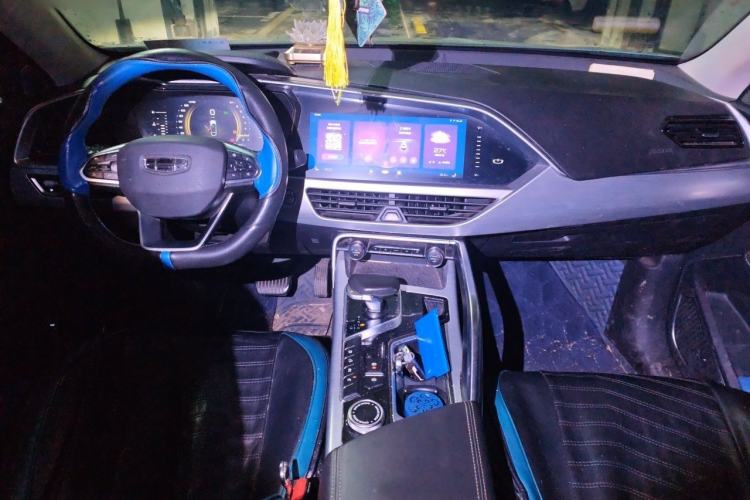 Used Geely Auto Monjaro 2020 High-Energy Edition 300T Yáoxīngzhě Center Console