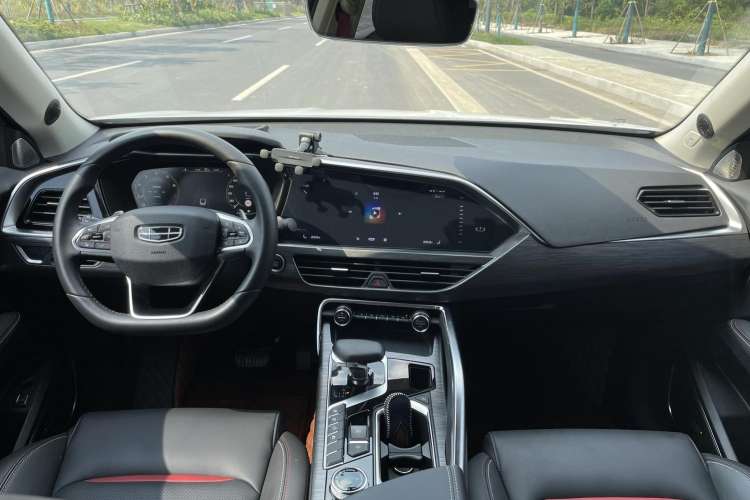 Used Geely Auto Monjaro 2020 High-Energy Edition 350T Yuxingzhe Center Console