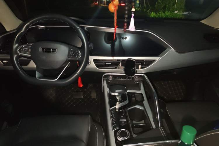 Used Geely Auto Monjaro 2020 High-Energy Edition 300T Yáoxīngzhě Center Console