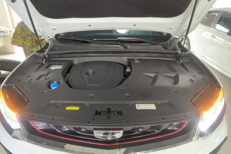 Used Geely Auto Monjaro 2020 High-Energy Edition 350T Yáoxīngzhě Engine Bay