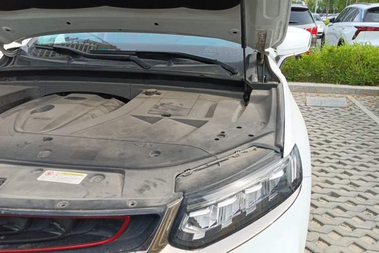 Used Geely Auto Monjaro 2020 High-Energy Edition 350T Yáoxīngzhě Engine Bay Left