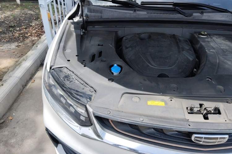 Used Geely Auto Monjaro 2020 High-Energy Edition 300T Yáoxīngzhě Engine Bay Right