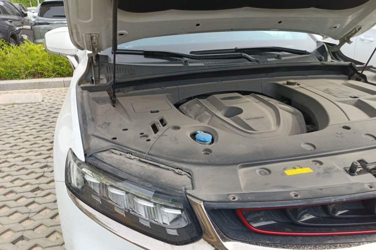 Used Geely Auto Monjaro 2020 High-Energy Edition 350T Yáoxīngzhě Engine Bay Right