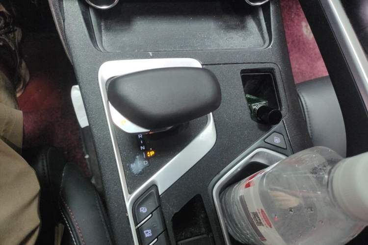 Used Geely Auto Monjaro 2020 High-Energy Edition 350T Yuxingzhe Gear Lever