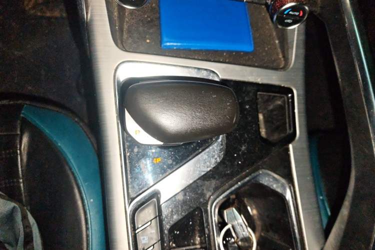 Used Geely Auto Monjaro 2020 High-Energy Edition 300T Yáoxīngzhě Gear Lever