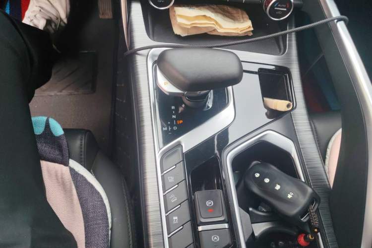 Used Geely Auto Monjaro 2020 High-Energy Edition 350T Yáoxīngzhě Gear Lever