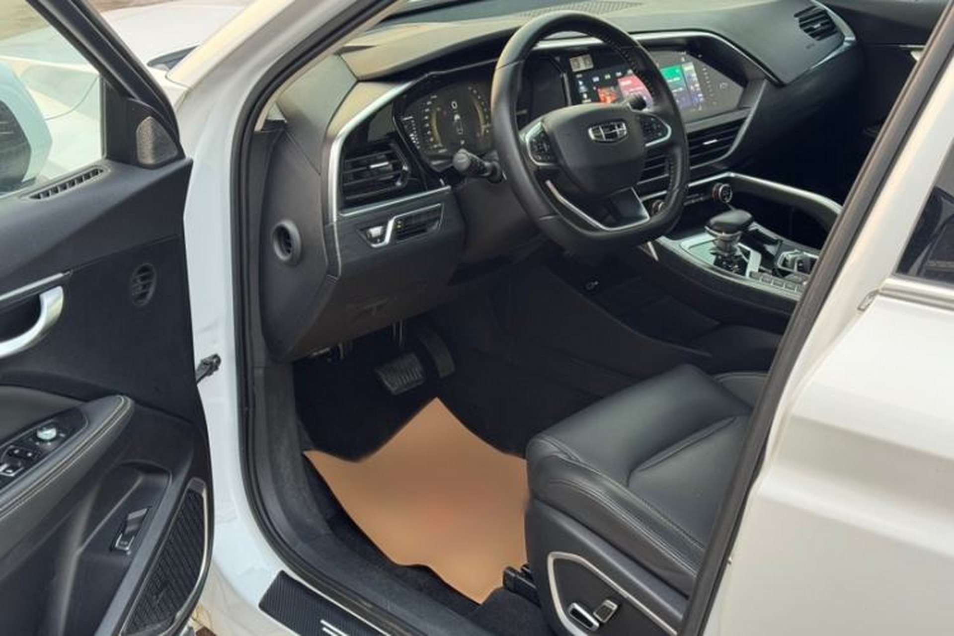 Used Geely Auto Monjaro 2020 High-Energy Edition 350T Yáoxīngzhě Interior 3