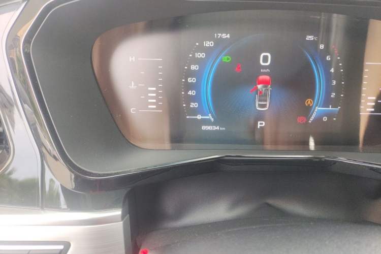 Used Geely Auto Monjaro 2020 High-Energy Edition 300T Yáoxīngzhě Odometer Close Up