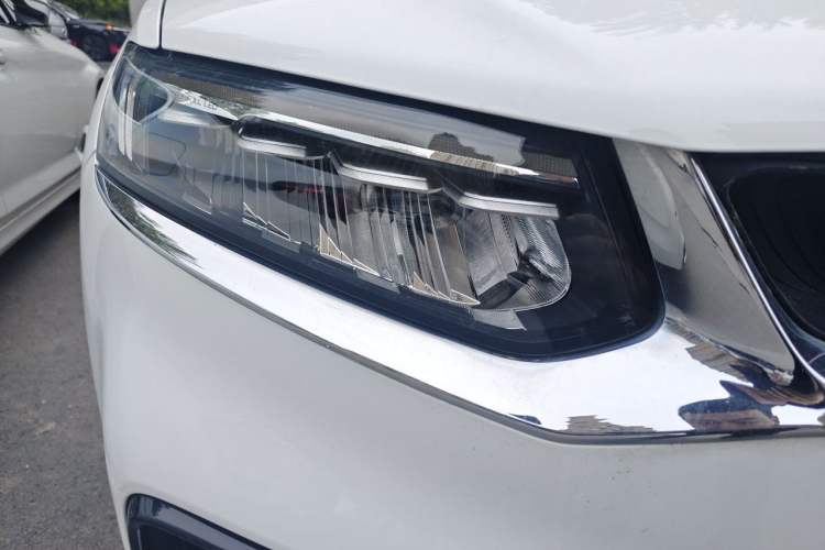 Used Geely Auto Monjaro 2020 High-Energy Edition 350T Yáoxīngzhě Right Front Headlight