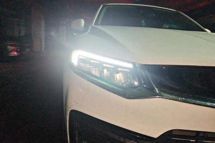 Used Geely Auto Monjaro 2020 High-Energy Edition 300T Yáoxīngzhě Right Front Headlight