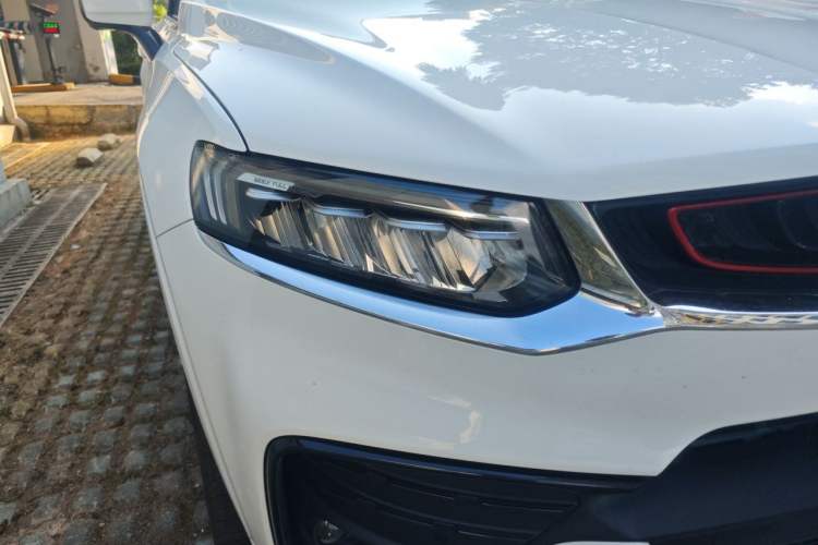 Used Geely Auto Monjaro 2020 High-Energy Edition 350T Yáoxīngzhě Right Front Headlight