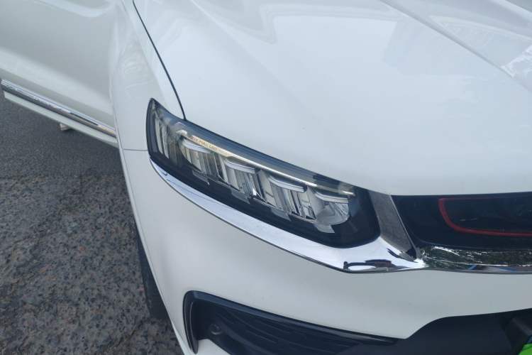 Used Geely Auto Monjaro 2020 High-Energy Edition 350T Yáoxīngzhě Right Front Headlight