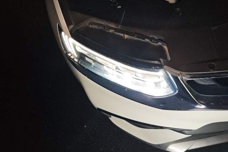 Used Geely Auto Monjaro 2020 High-Energy Edition 300T Yáoxīngzhě Right Front Headlight
