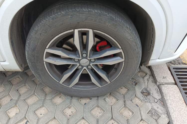 Used Geely Auto Monjaro 2020 High-Energy Edition 350T Yáoxīngzhě Right Front Wheel Hub