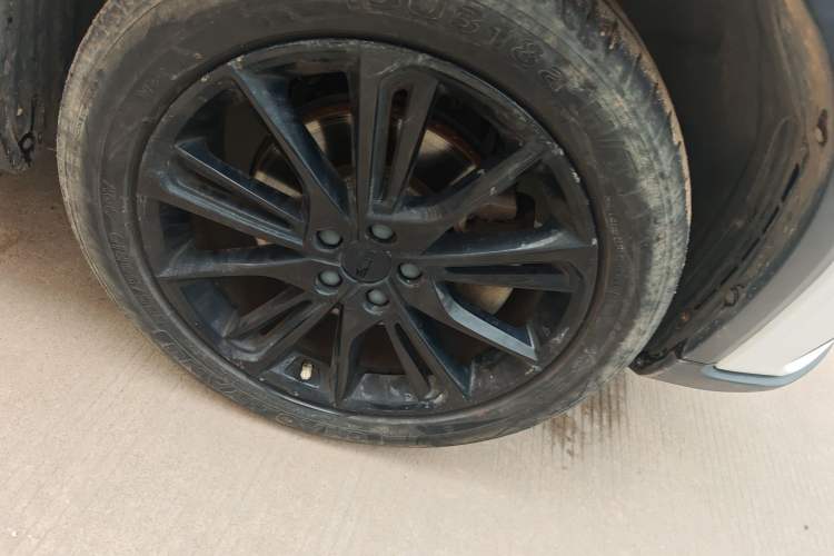 Used Geely Auto Monjaro 2020 High-Energy Edition 300T Yáoxīngzhě Right Front Wheel Hub