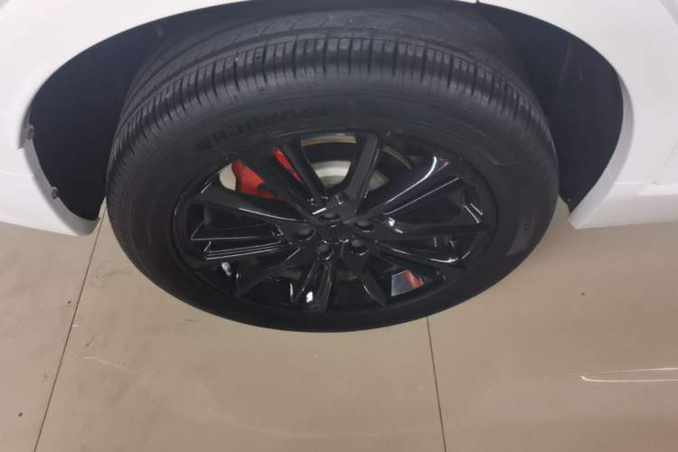 Used Geely Auto Monjaro 2020 High-Energy Edition 350T Yáoxīngzhě Right Rear Wheel Hub
