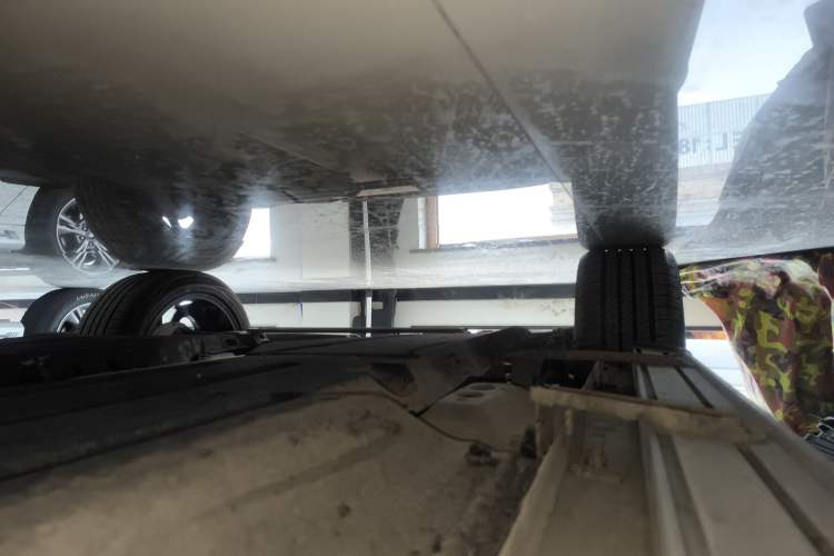 Used Geely Auto Monjaro 2020 High-Energy Edition 350T Yáoxīngzhě Right Side Sill
