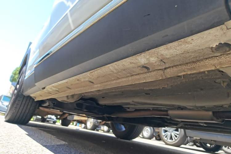 Used Geely Auto Monjaro 2020 High-Energy Edition 260T Rui Xingzhe Right Side Sill