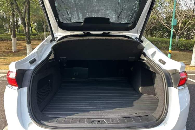 Used Geely Auto Monjaro 2020 High-Energy Edition 350T Yáoxīngzhě Trunk