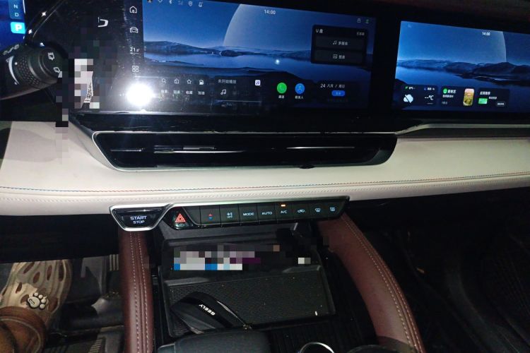 Used Geely Auto Monjaro L 2021 2.0TD High-Power Automatic All-Wheel-Drive Flagship Version Audio And AC Panel